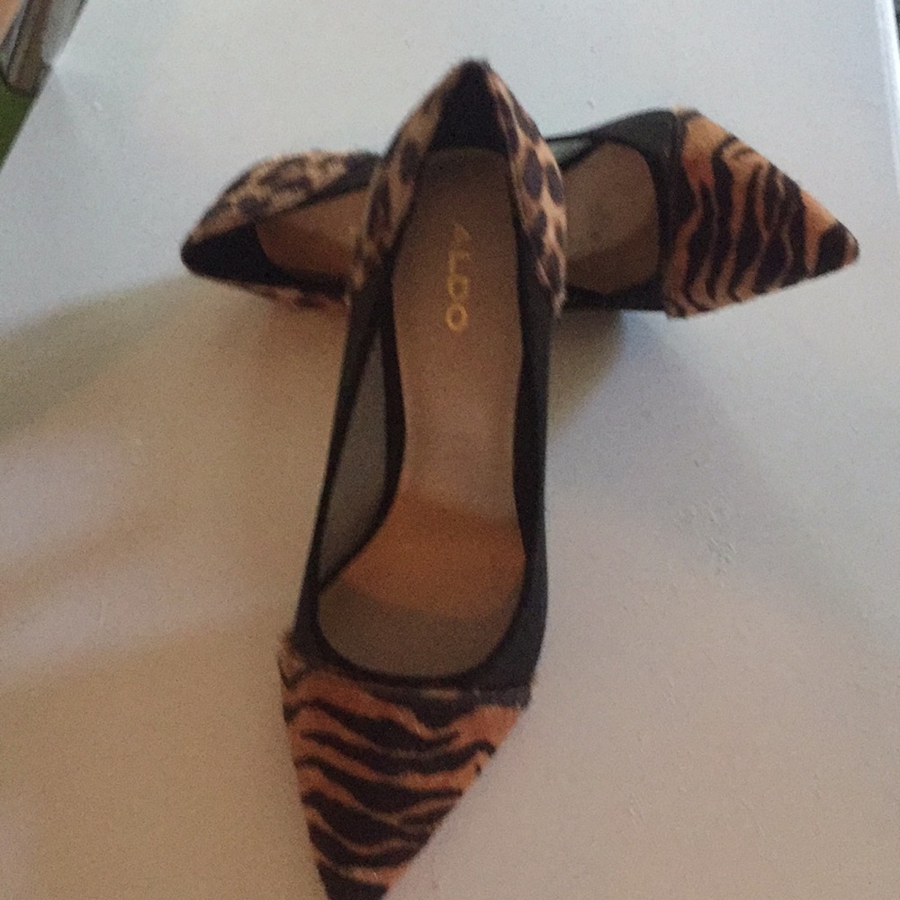 ALDO CHEETAH HIGH HEELS - Picture 3 of 3